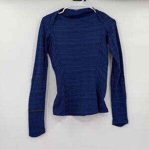 Lululemon Kanto Catch Me Long Sleeve shirt in the Kanto Stripe Sapphire Blue 4